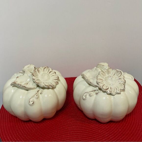 Pumpkins Set of 2 NWT - Picture 1 of 6